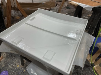  Underside of the hatch is painted. 